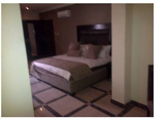 Quo Vadis Hotel Abuja Szoba fotó