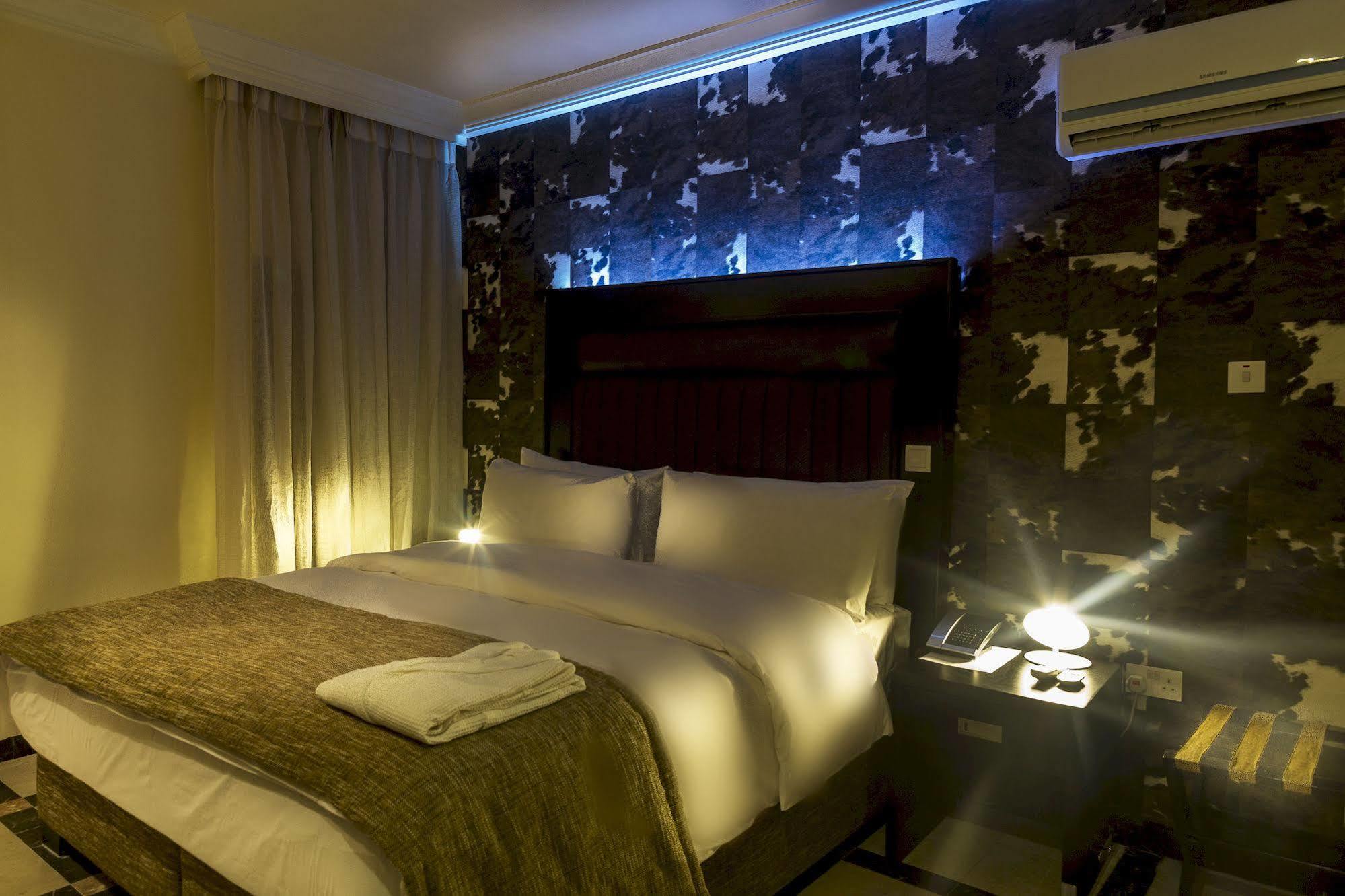 Quo Vadis Hotel Abuja Kültér fotó